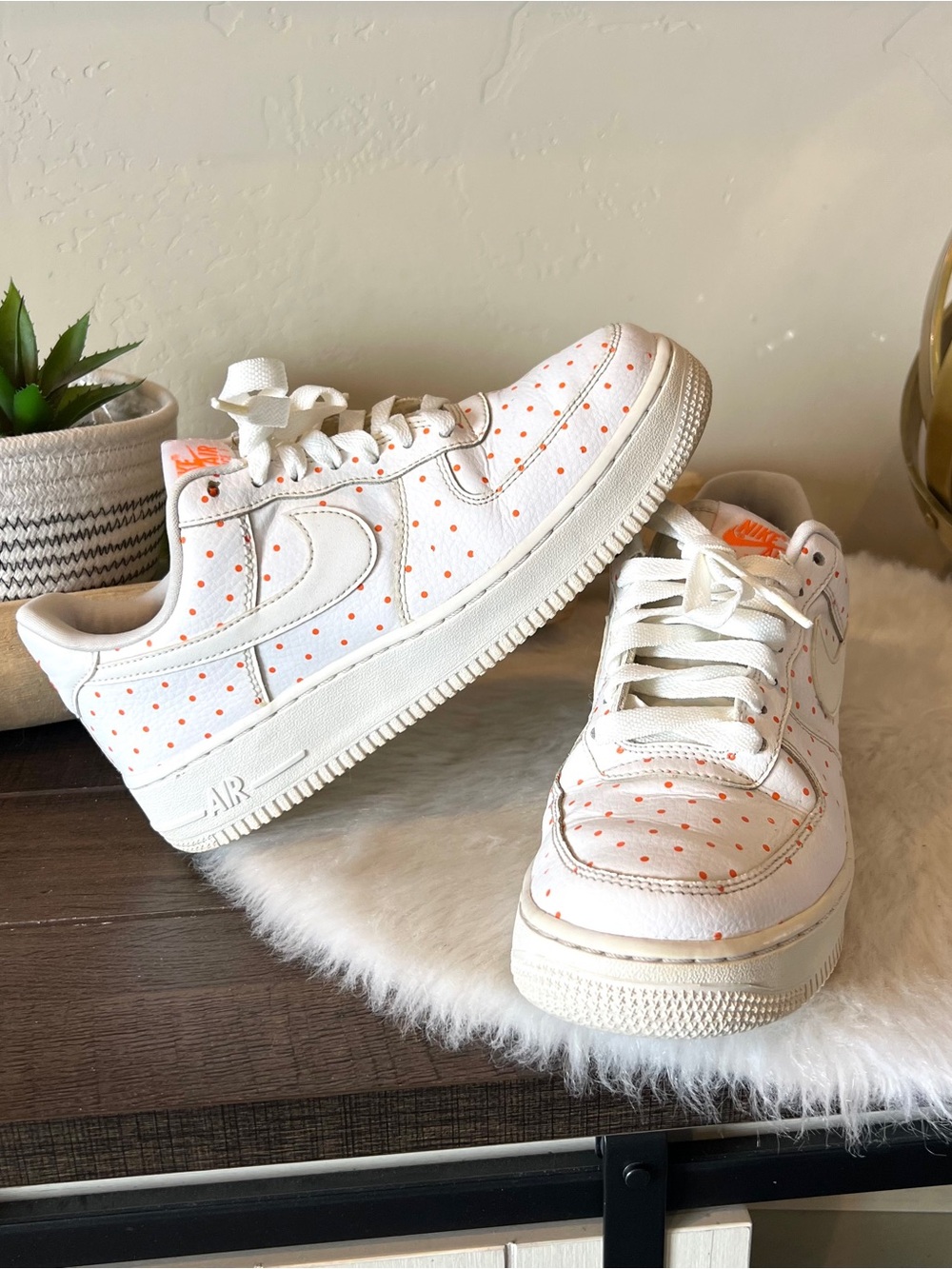 Women's Nike Air Force 1 White Polka Dot Shoes Size 8